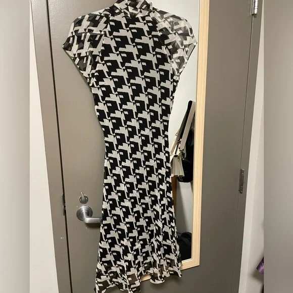 Diane Von Furstenberg Silk Dress - Picture 3 of 3